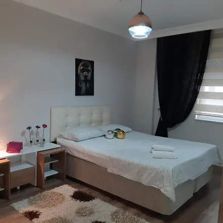 Goezde Ev * Antalya